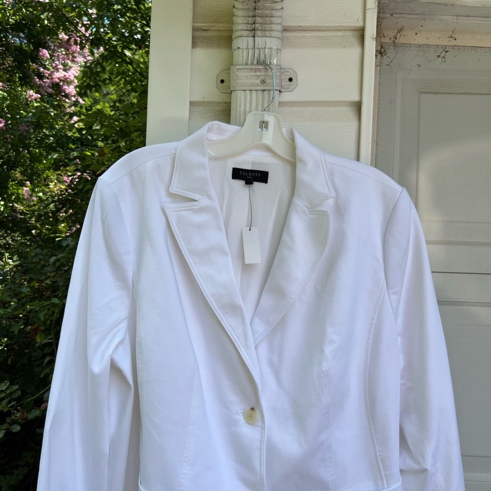 NWT Talbots Pretty White Lined  Fun Detailed Long Sleeve Blazer - Picture 2 of 7